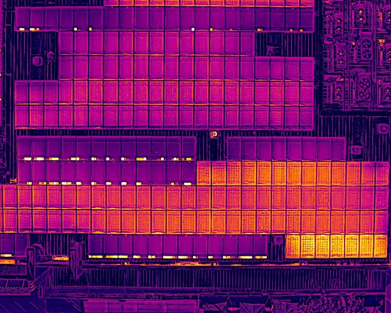 Thermal drone image of a large commercial solar array showing hot spots, Gawler